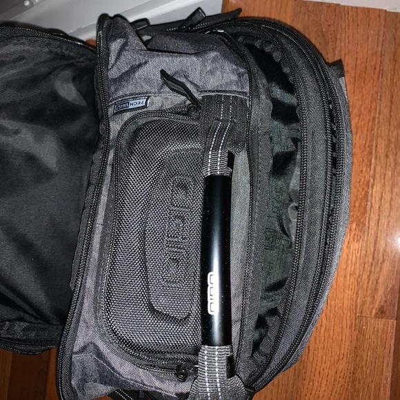 Backpack - Picture 6 of 7